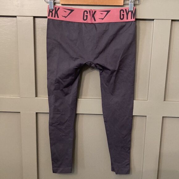 GYMSHARK Cropped Activewear Leggings Gray & Pink Size XS - Picture 4 of 4